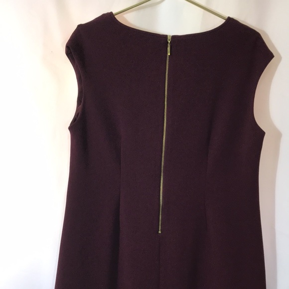 Roz & Ali Plum Wine women’s sz. 16 dress. Exposed gold toned zippered back - Picture 3 of 8